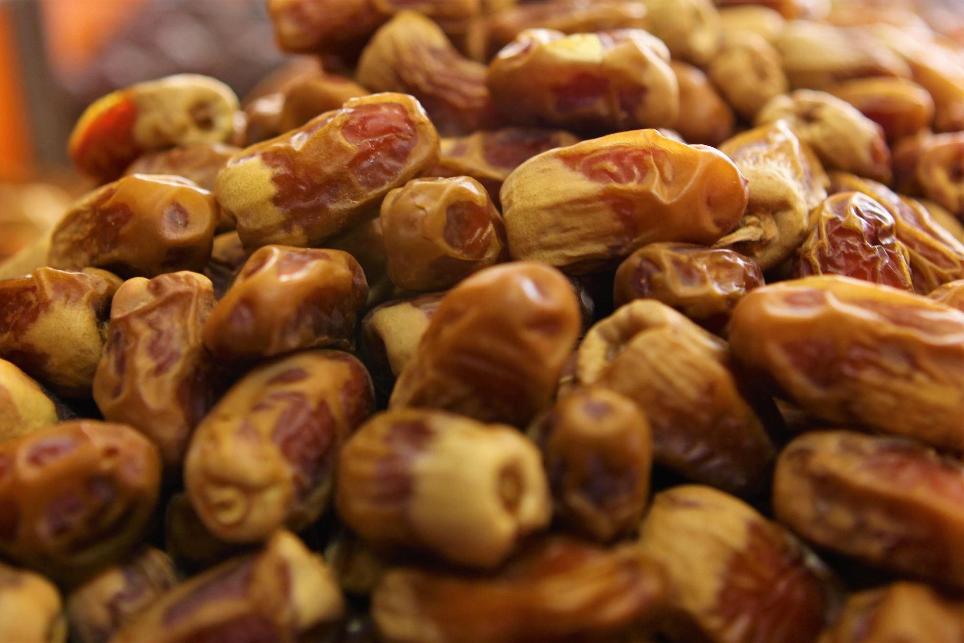 Al-Mithnab Dates Market Opens With 50+ Farms