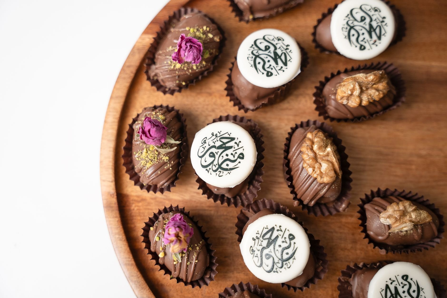 Mat Cookies Riyadh: Stuffed Cookie Spot in Al Olaya