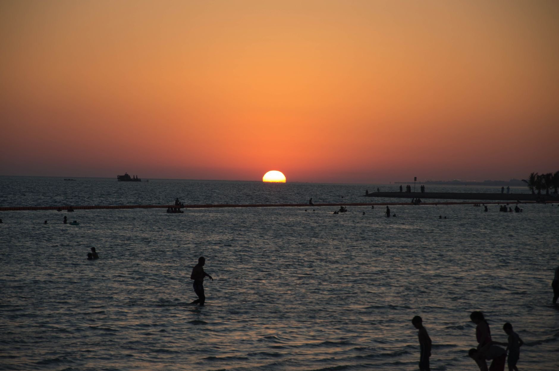 Jeddah Lifeguard Saves Drowning Child at Al Seef Beach