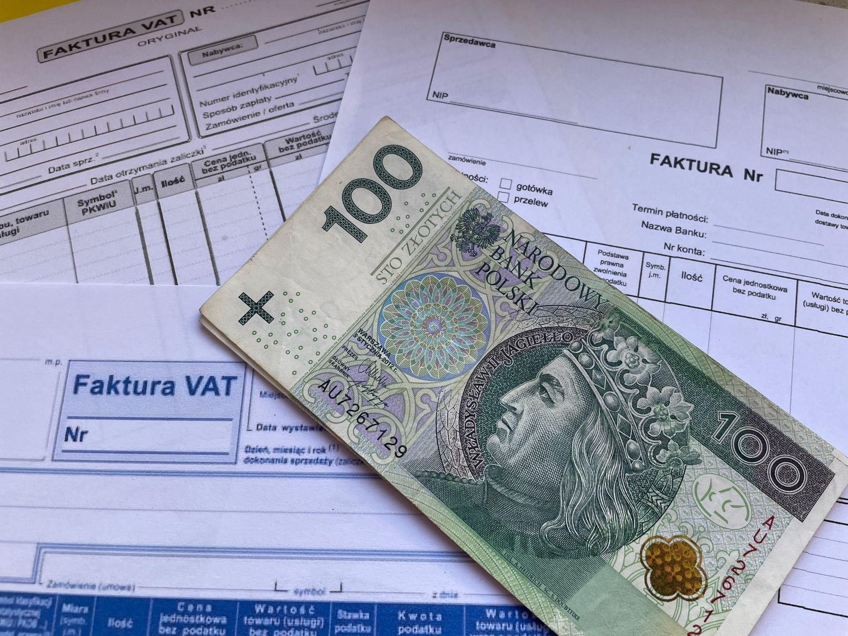 VAT Thresholds and E-Invoicing Rules in Saudi Arabia