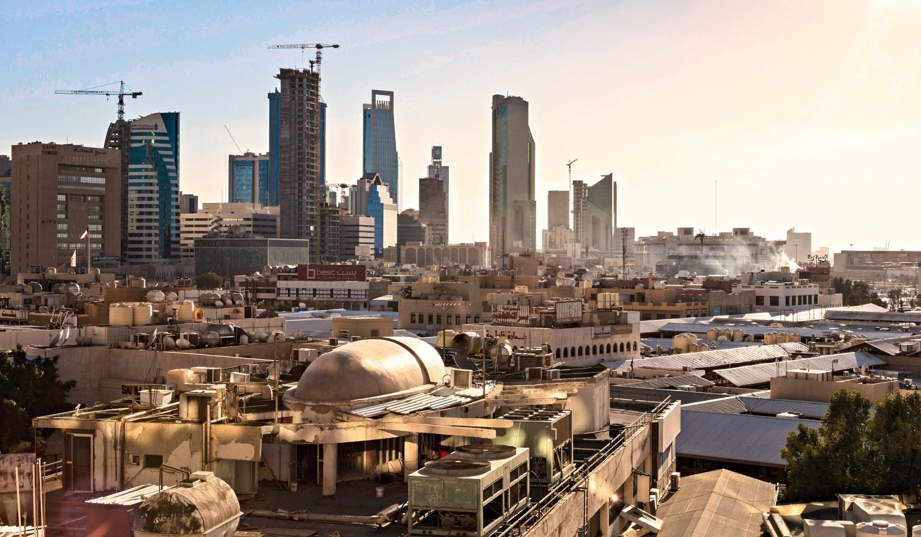 Shipping Used Furniture Across Saudi Arabia: Costs