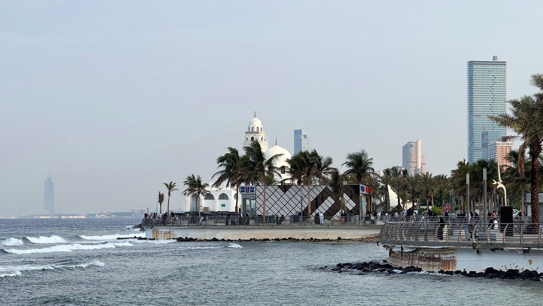 Jeddah Corniche Road Renamed Prince Khaled Al-Faisal Road