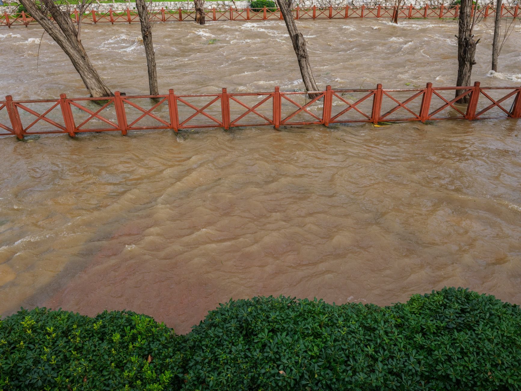 Red Weather Alert for Jeddah, 5 Makkah Governorates