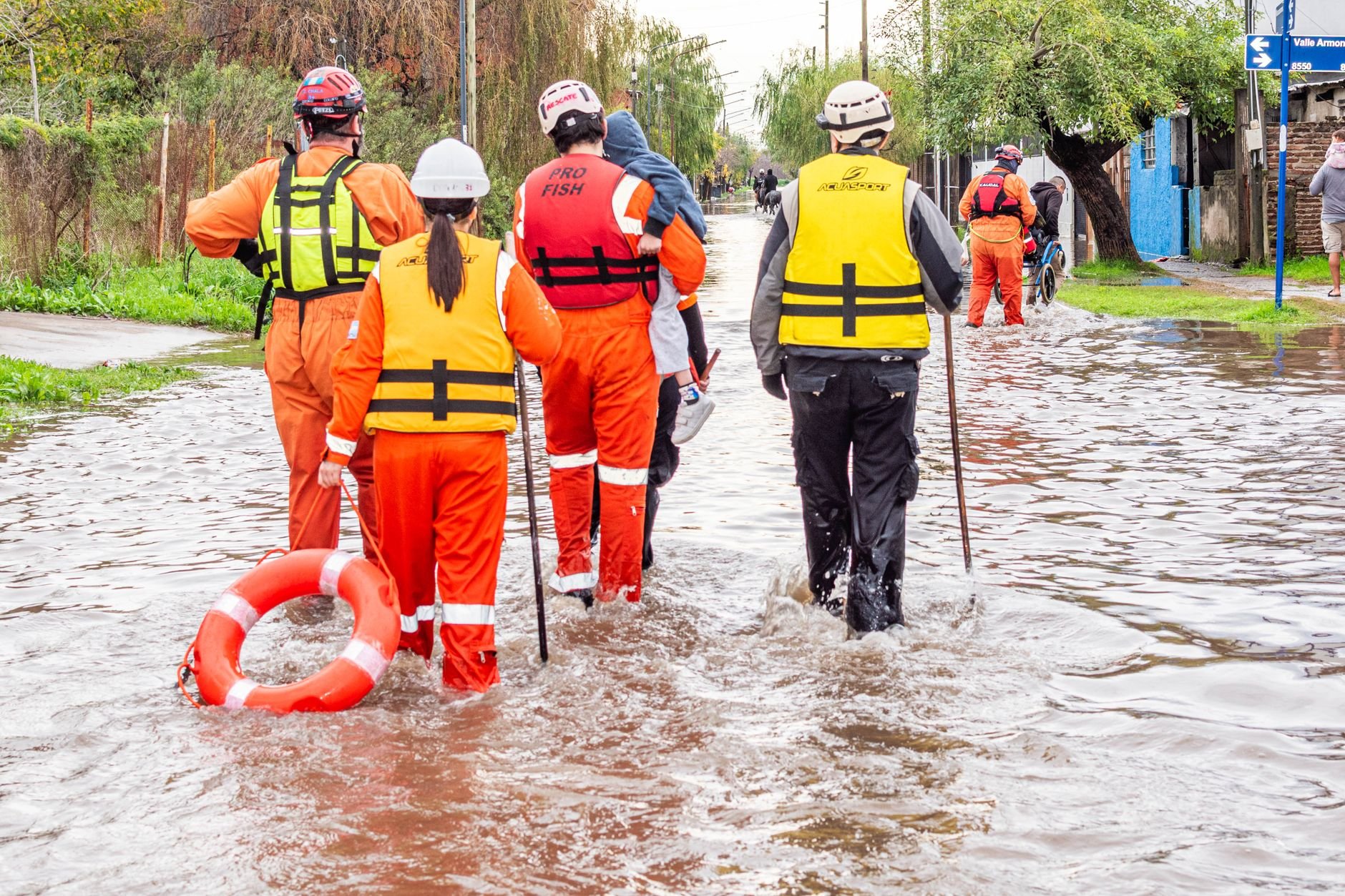 Flash Flood in Makkah Kills Child, One Missing